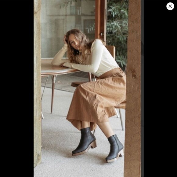 COCLICO Keep Shearling Lined Clog Boot in Britannic Nubuck | 41 / US 10-10.5 - Picture 3 of 16